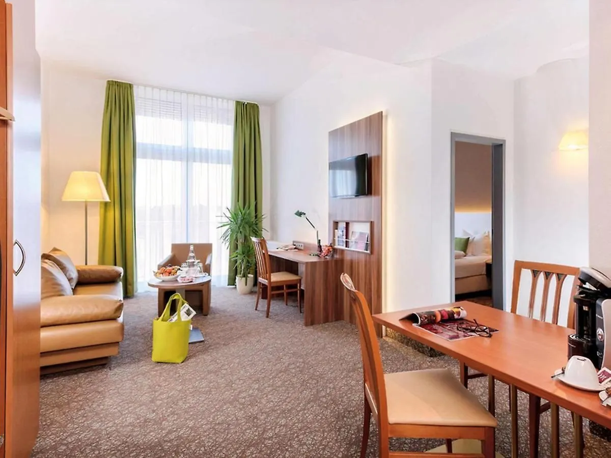 Plaza Inn Řezno Hotel