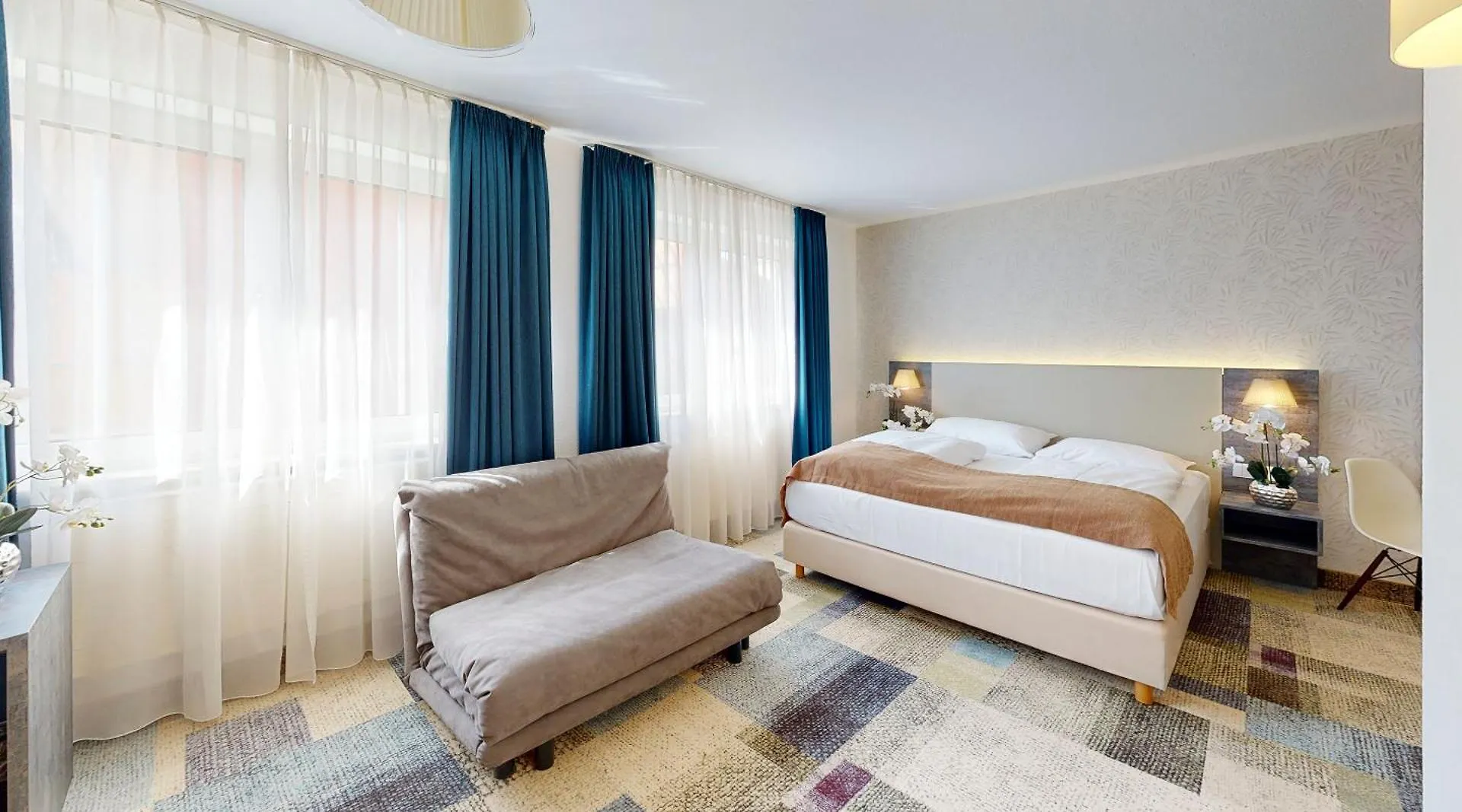 Hotel Plaza Inn Řezno
