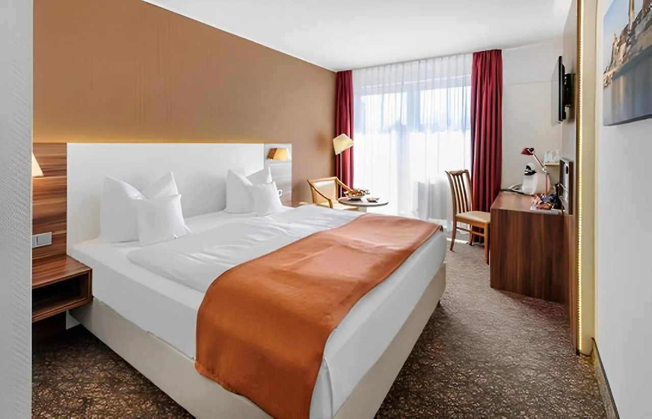 Plaza Inn Regensburg 4*,