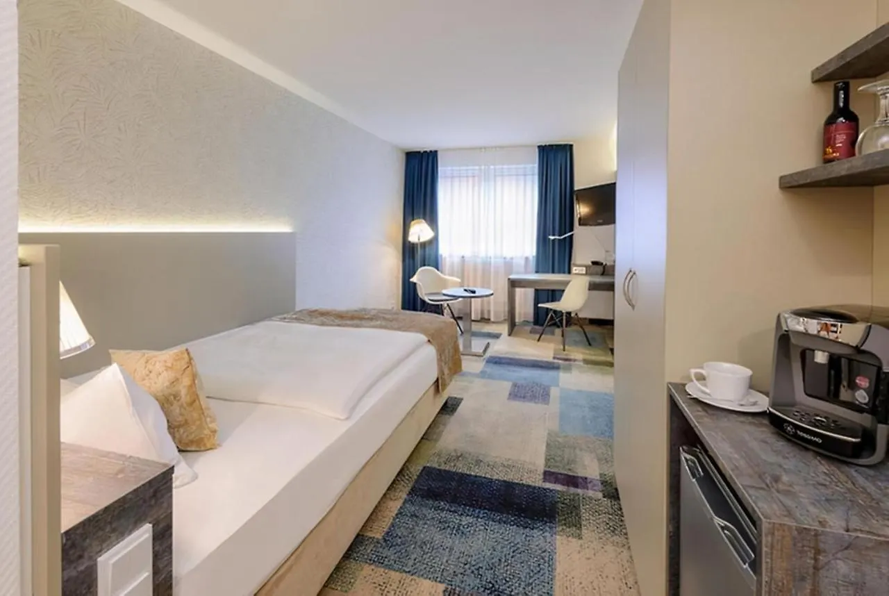 Plaza Inn Regensburg 4*,