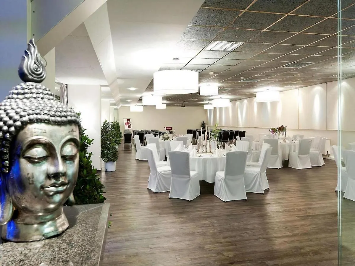 Plaza Inn Regensburg 4*,