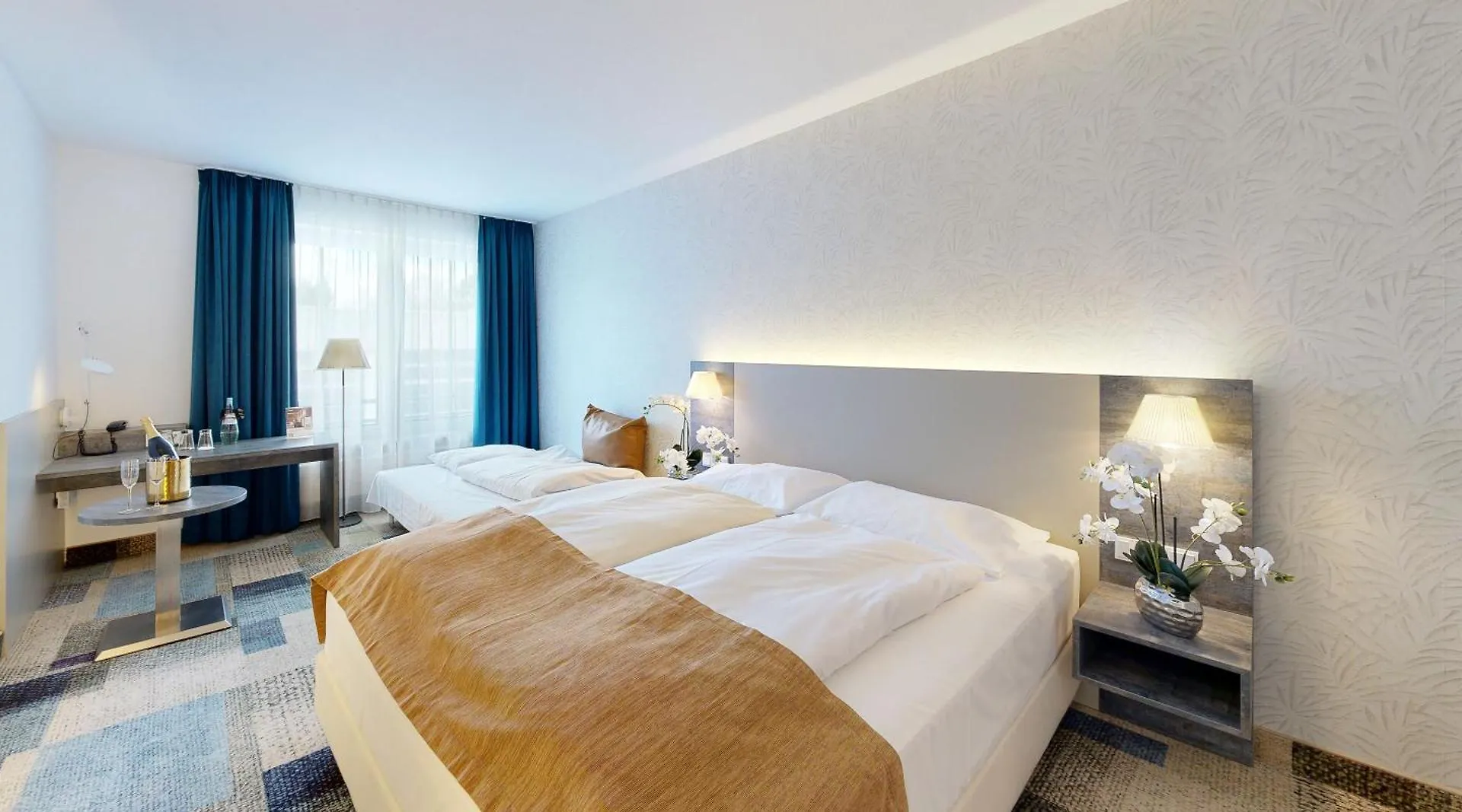 Plaza Inn Regensburg 4*,