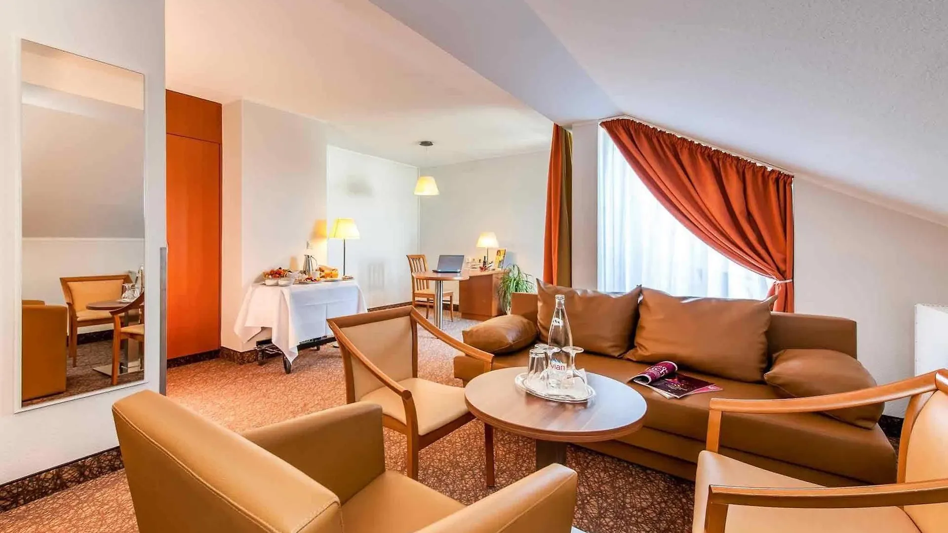 Plaza Inn Regensburg 4*,